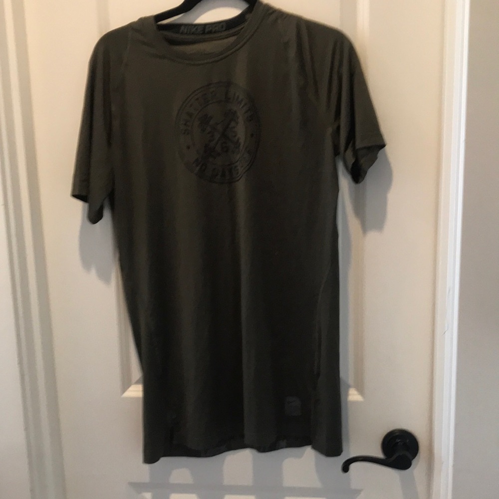Nike work out shirt